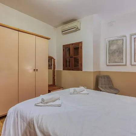 Lovely Spacious 3br In The Heart Of St'julians By 360 Estates * Saint Julian's